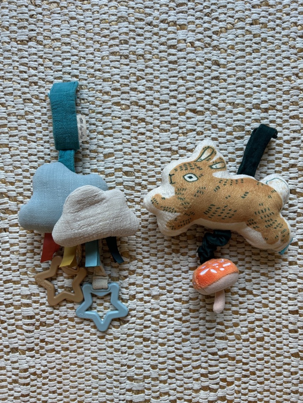 Hanging baby toys bundle of 2